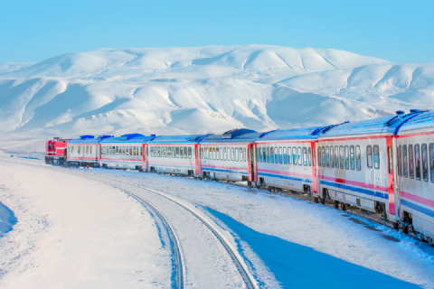 DOĞU EKSPRESİ İLE ERZURUM, KARS, SARIKAMIŞ, ANİ, ÇILDIR GÖLÜ, PALANDÖKEN KAYAK MERKEZİ, DİVRİĞİ TURU- MERGEZ MACERA TURİZM 2025-2026 SEZON. 3. TUR