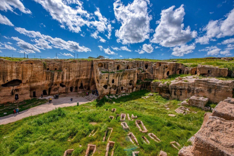 GİZEMLİ BEYAZSU – MİDYAT – SAVUR – MARDİN – DARA ANTİK KENTİ – EZİDİ VE SÜRYANİ KÖYLERİ TURU-MERGEZ