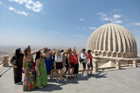GİZEMLİ BEYAZSU – MİDYAT – SAVUR – MARDİN – DARA ANTİK KENTİ – EZİDİ VE SÜRYANİ KÖYLERİ TURU-MERGEZ