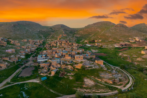 GİZEMLİ BEYAZSU – MİDYAT – SAVUR – MARDİN – DARA ANTİK KENTİ – EZİDİ VE SÜRYANİ KÖYLERİ TURU-MERGEZ