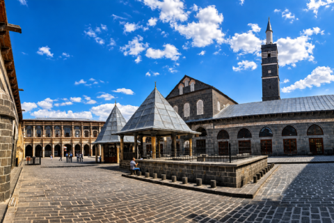 Günübirlik Diyarbakır Turu- Mergez Macera Turizm Farkıyla 2026