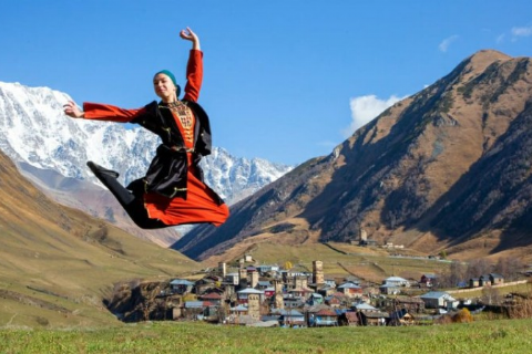 GÜRCİSTAN MESTİA SVANETİ  TURU-MERGEZ MACERA TURİZM