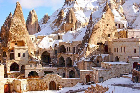 Hem Kapadokya Hem Erciyes- 2si1 Arada - Günübirlik. Mergez Macera Turizm