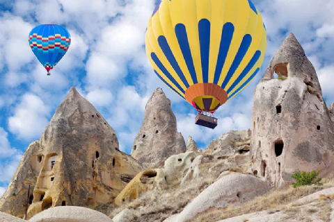 Hem Kapadokya Hem Erciyes- 2si1 Arada - Günübirlik. Mergez Macera Turizm