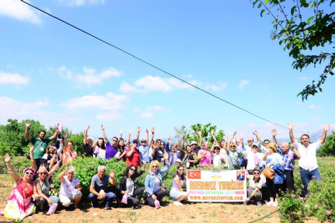 ISPARTA GÜL BAHÇELERİ- EĞİRDİR GÖLÜ-DÜĞMELİ EVLER ANTALYA-SAGALASSOS ANTİK KENTİ-BURDUR MAMUT MÜZESİ VE BURDUR ARKEOLOJİ MÜZESİ TURU 2025