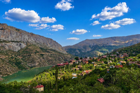 Kemaliye – Karanlık Kanyon – Apçağa Köyü – Eğin – Munzur Gözeleri – Ovacık – Tunceli Turu