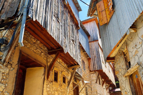 Kemaliye – Karanlık Kanyon – Apçağa Köyü – Eğin – Munzur Gözeleri – Ovacık – Tunceli Turu