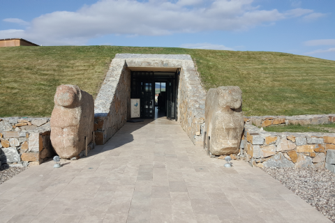 KIRŞEHİR TURU MERGEZ 2026-NEŞET ERTAŞ SEVERLERE.