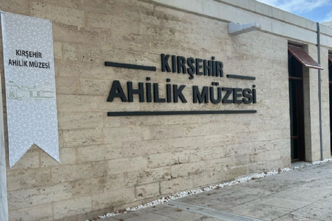 KIRŞEHİR TURU MERGEZ 2026-NEŞET ERTAŞ SEVERLERE.