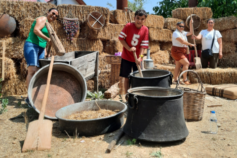 Kisecik Kanyonu-Namrun Ters Ev-Kahve Evi-Ergene Çeşmesi- Zevzek Tepesi - Turu Mergez Bayram Özel