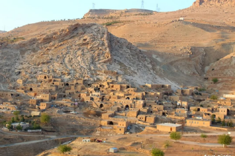 Mardin Travertenleri- Emrud Şelaleri-Mardin-Midyat-Şırnak Bilinmeyen Ezidi Ve Süryani Köyleri- Bayram Özel