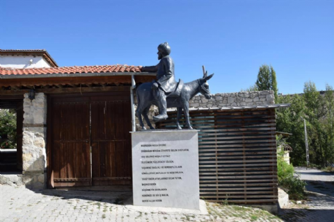 Nallıhan Gökkuşağı Tepeleri – Nallıhan Kuş Cenneti – Gordion Kral Midas Tümülüsü ve Antik Kenti – Beypazarı – Nasrettin Hoca Köyü ve Evi Turu- Mergez