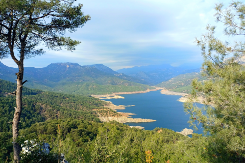 Nergis Tarlaları-Pamukluk Barajı-Tarihi Roma Yolu-Varda Alman Köprüsü- Girit Köyü Turu- Mergez Macera Turizm