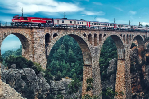 Trenli Belemedik-Varda Alman Köprüsü-Kapıkaya Kanyonu-Halil Atılgan Kültür Evi Turu Mergez Macera Turizm