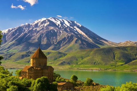 Van Ekspresi ile Van-Tatvan-Nemrut Krater Gölü-Ahlat-Akdamar Kilisesi-Muradiye-İshakpaşa Sarayı- Turu