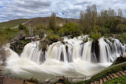 🚂 Van Ekspresi ile Gidiş – Doğu Ekspresi ile Dönüş – Van • Ahlat • Muradiye • Doğubayazıt • Kars • Ani Özel Turu – Mergez Macera Turizm