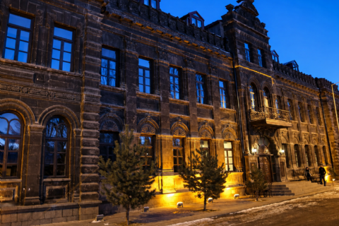 🚂 Van Ekspresi ile Gidiş – Doğu Ekspresi ile Dönüş – Van • Ahlat • Muradiye • Doğubayazıt • Kars • Ani Özel Turu – Mergez Macera Turizm