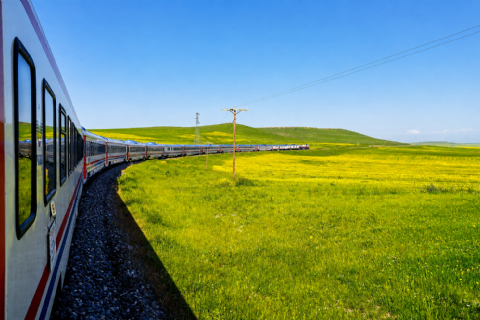🚂 Van Ekspresi ile Gidiş – Doğu Ekspresi ile Dönüş – Van • Ahlat • Muradiye • Doğubayazıt • Kars • Ani Özel Turu – Mergez Macera Turizm