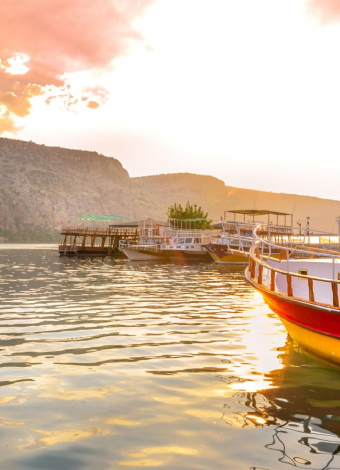 BAŞTAN SONA KONAKLAMALI VE SIRA GECELİ URFA TURU- KARAHAN TEPE DAHİL SADECE 4500 TL-MERGEZ MACERA TURİZM