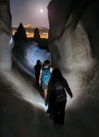 Kapadokya Dolunay Gece Yürüyüşü